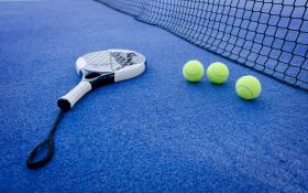 Padel and tennis went to war. Tennis Lost