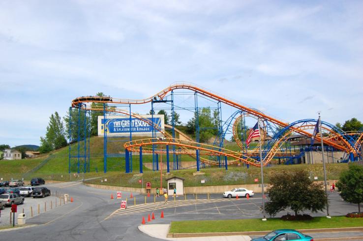 When it comes to bringing youth sports tournaments to town, sports commissions and CVBs have long enjoyed the additional marketability provided by nearby theme parks. Now, amusement park company Six Flags has announced it will be selling off six of its underperforming parks. The bad news: Some are located in or near top sports destinations.