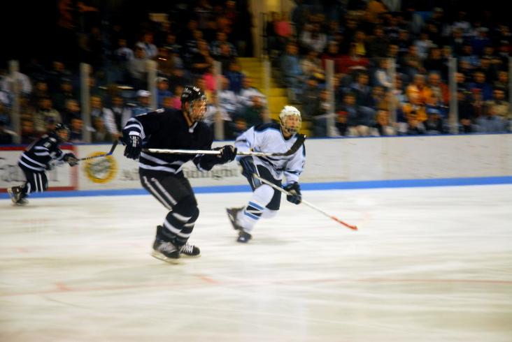New NCAA Ice Hockey Throat Protection Rule Could Hit Events As Soon As Fall