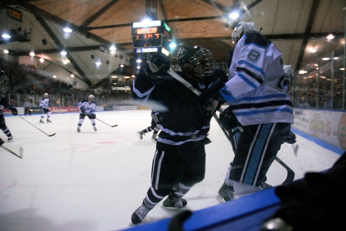 New NCAA Ice Hockey Throat Protection Rule Could Hit Events As Soon As Fall