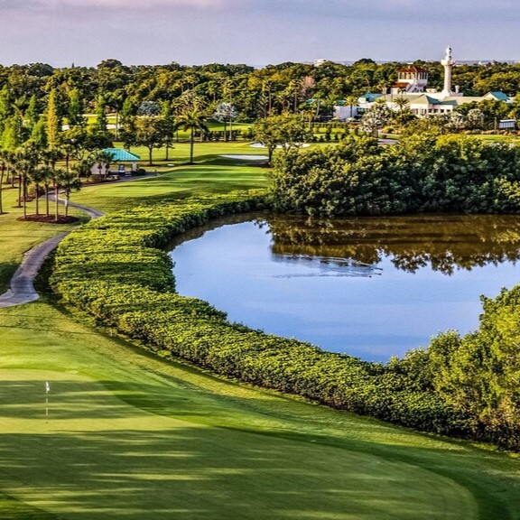 Luxury Golf Resort with Stunning Vistas
